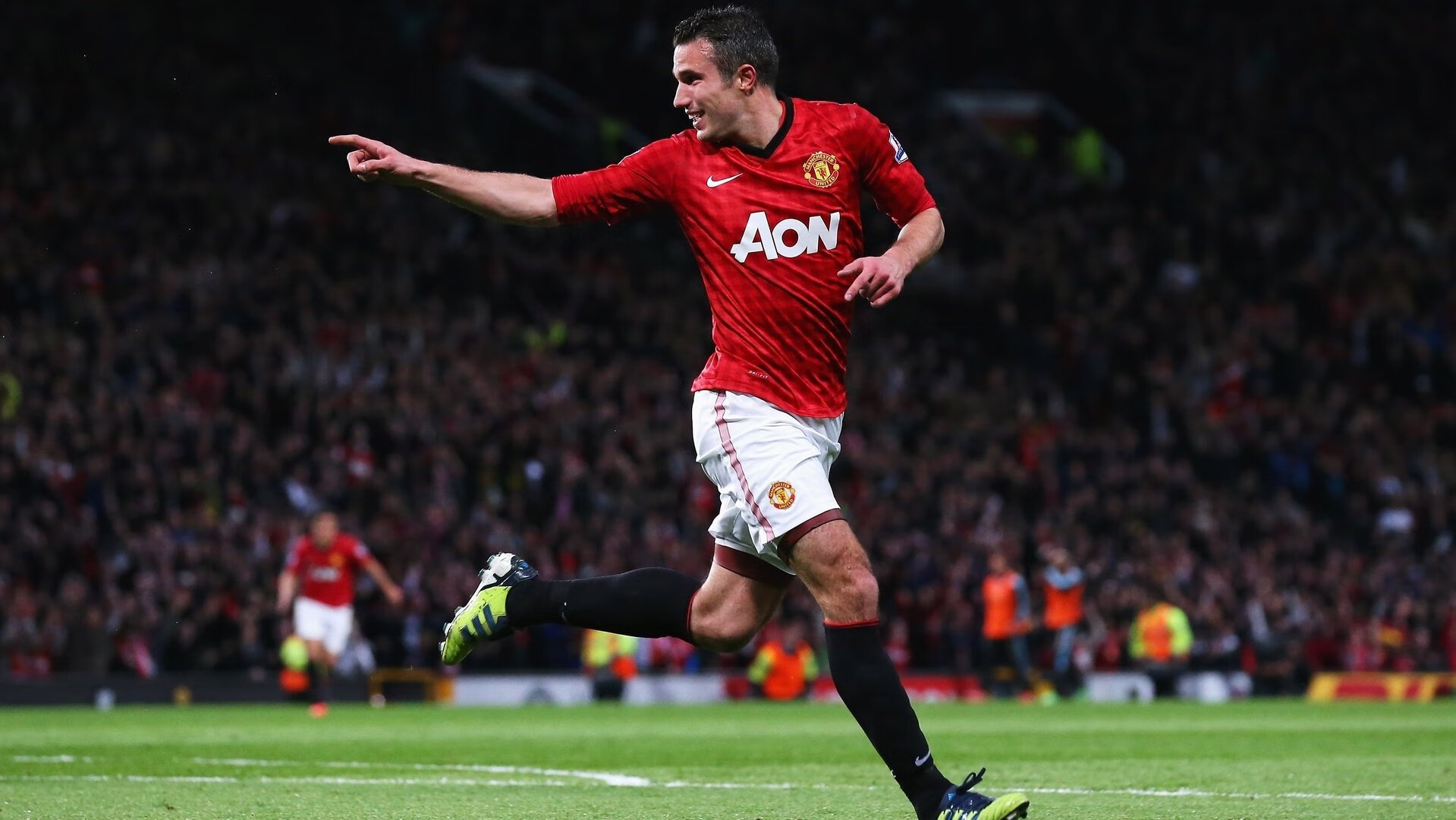 爱游戏官方入口-校园足球组建学生解说团打造赛事传播新形式,学校足球队解说词